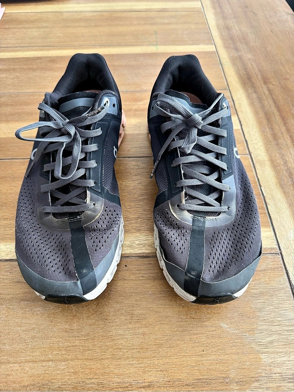 Women’s On Cloudflow 3.0 Athletic Shoes